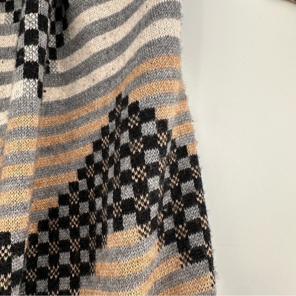 Anthropologie Field & Flower Chevron Striped Hooded Sweater Size Small NO BELT - Picture 5 of 6